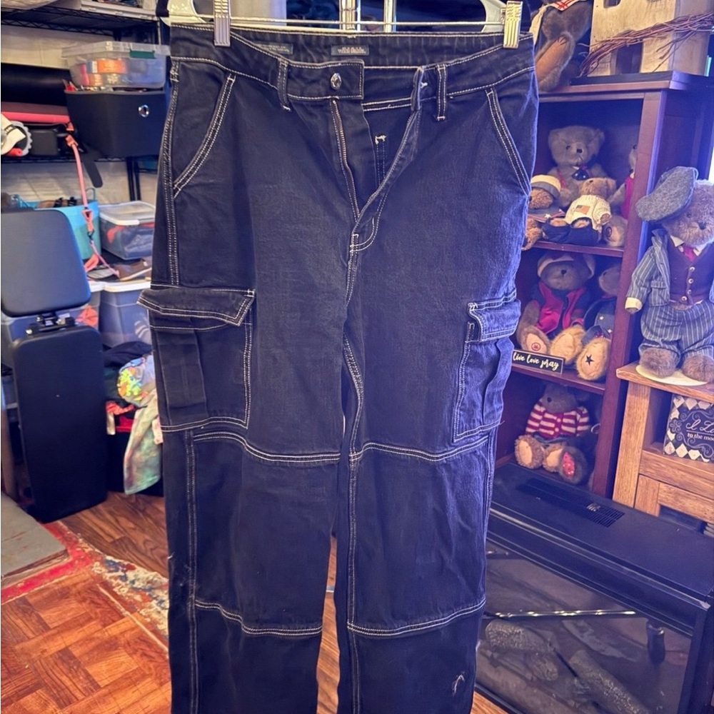 Wild Fable Dark Cargo Pants size 8